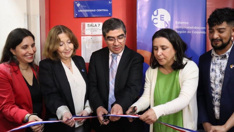 Autoridades regionales y universitarias inauguran nueva sala Gineco-Obstétrica en La Serena