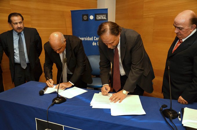 UCEN y Centro de Estudios Libaneses para América Latina firman acuerdo de cooperación