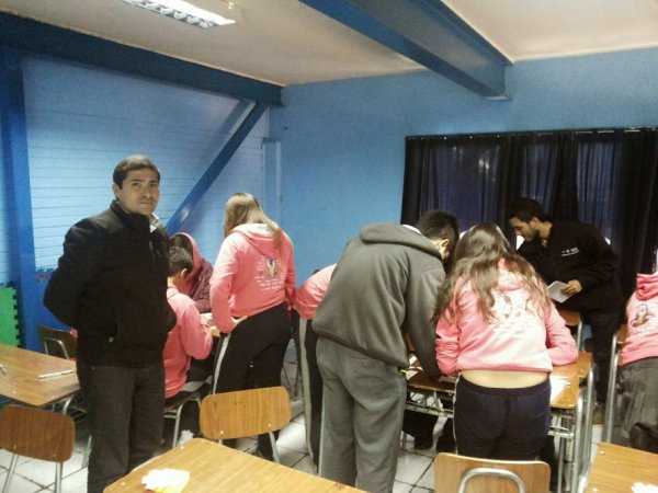 Escuela de Trabajo Social participa en taller de 