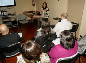 Myrna Villegas en Defensoría de Valdivia