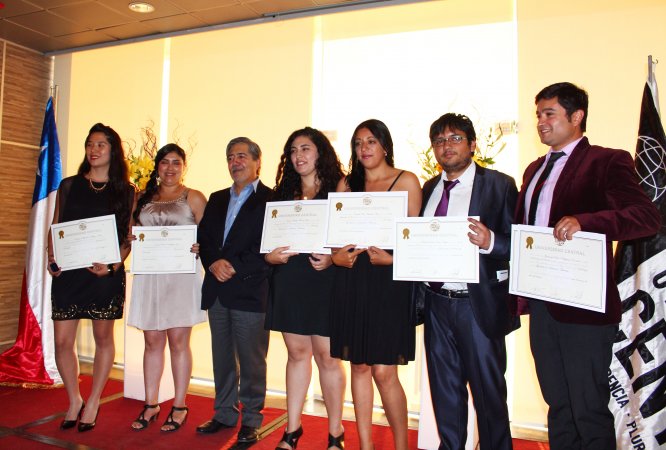 Sede Antofagasta celebró ceremonia de licenciatura y titulación