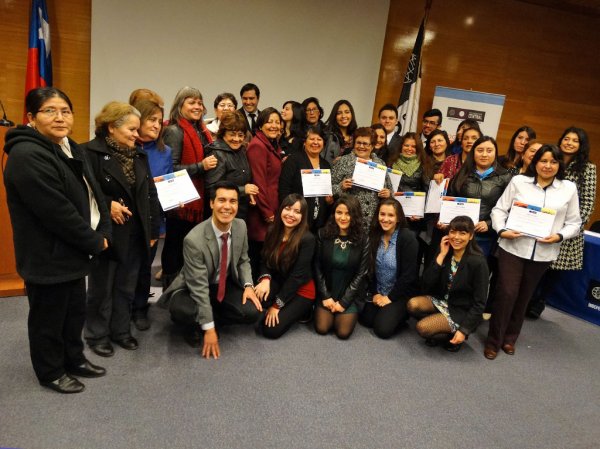 Con 21 dirigentas sociales de Huechuraba concluyó 2ª escuela de formación implementada por estudiantes de la Facipol