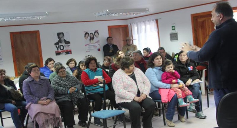 IPT imparte taller sobre turismo comunitario a emprendedores del rubro salinero en la Sexta Región