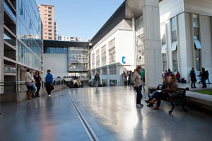 Estudiantes, Universidad Central, Derecho