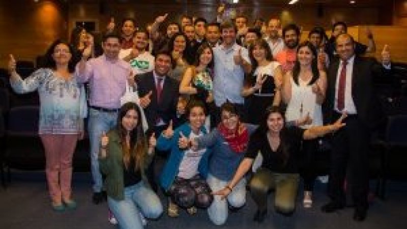Rodrigo Jordán motivó a egresados de la Universidad Central