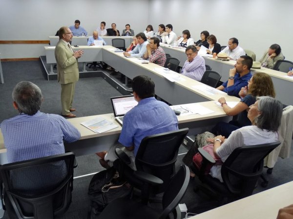 Profesores de la Facipol participaron en la Primera Jornada de Actualización Curricular 2016