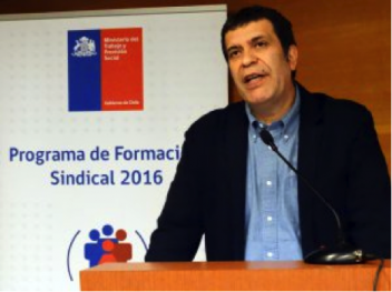 El presidente de la Agrupacion nacional de Empleados Fiscales (ANEF), Raúl de la Puente