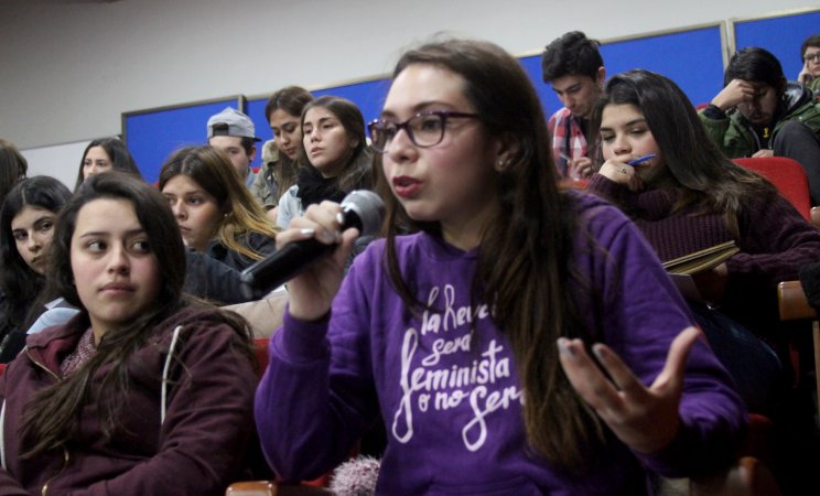 Escuela de Periodismo y Colegio de Periodistas cuestionaron la cobertura medial del Caso Nabila Rifo