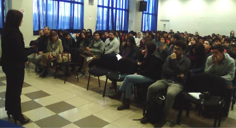 Estudiantes FAUP asisten a la socialización del Informe de Autoevaluación Institucional