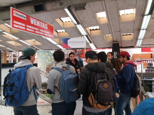 Estudiantes de la Carrera de TNS en Construcción visitan Centro Ferretero Caupolicán