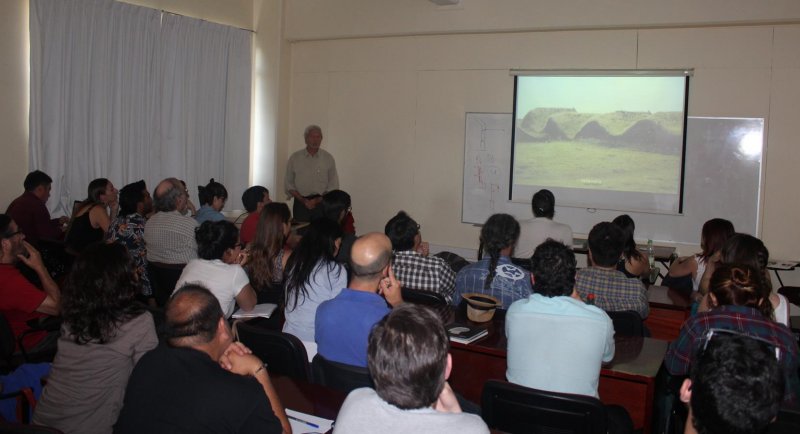 Experto internacional en bioconstrucción ofrecerá charla abierta en la Escuela de Arquitectura