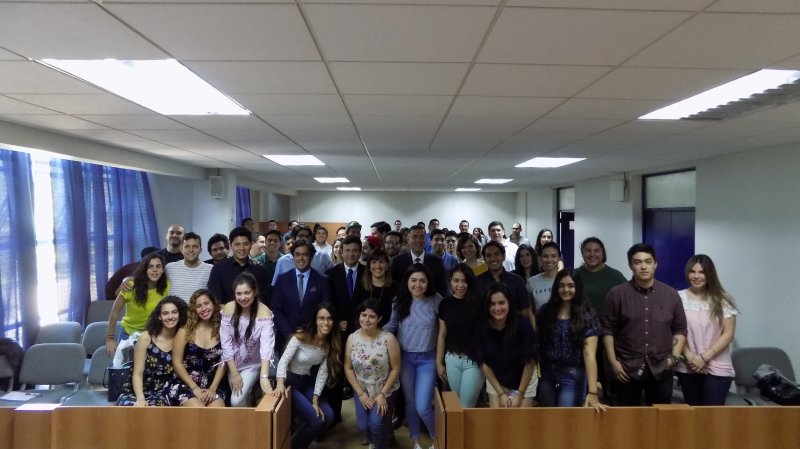 Estudiantes del Tecnológico de Monterrey inician sus cursos en la U.Central