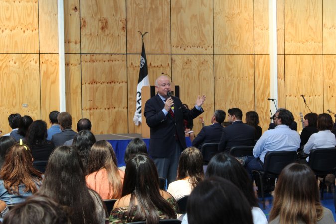Rector de la Universidad Central de Chile encabeza ceremonia de bienvenida 2018