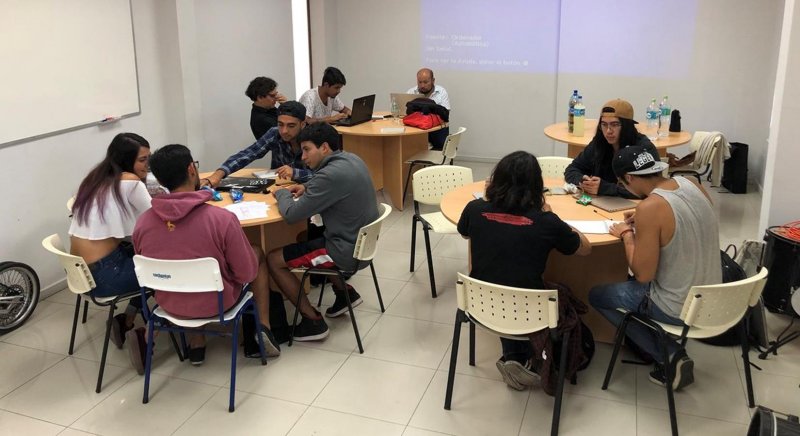 Académico FAUP dirige taller “Habitar en Alto Hospicio” en Universidad Arturo Prat