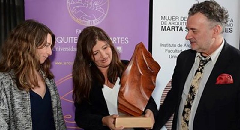 Universidad Austral de Chile premió a egresada FAUP