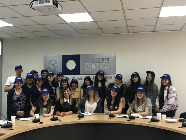 19 estudiantes se adjudican Beca para participar de una estancia académica en la Universidad Central del Ecuador