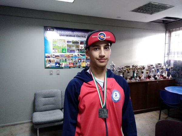 Centralino se trajo a Chile la medalla de plata del Grand Prix Mexicano de Tiro con Arco