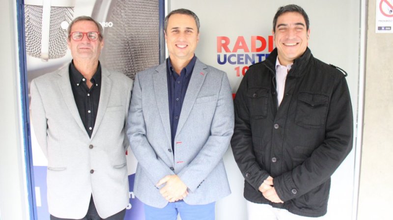 Fundador de Santiago Adicto conversa con académicos de FINARQ en Cultura Vial de Radio UCentral