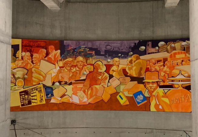Mural en estación de Metro Parque Almagro: obra con sello centralino
