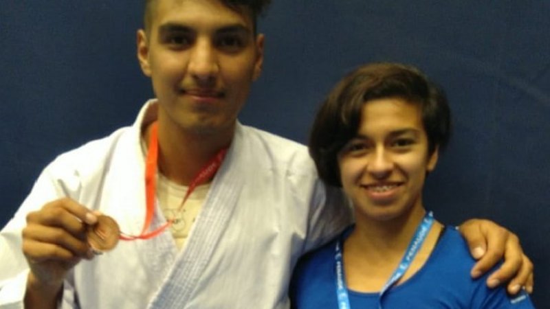 Jóvenes de la Universidad Central obtienen segundo y tercer lugar en Karate