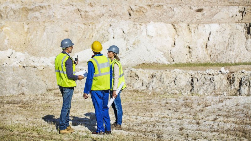Carreras Técnicas realizó conversatorio ‘Situación actual de la construcción y minería en América’