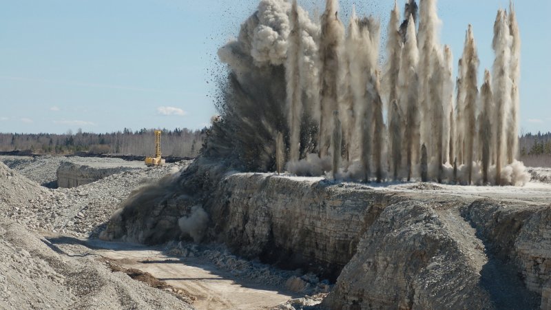 TNS en Minería realizó charla ‘Introducción a la tronadura y aplicaciones tecnológicas en la medición de vibraciones’