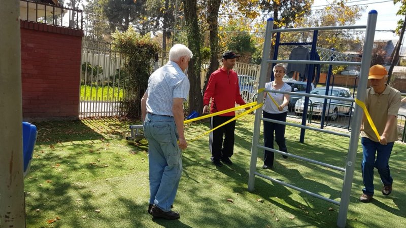 Juan Barrientos: “La carrera entrega mucho conocimiento en el área de la actividad física, lo social y lo humano”