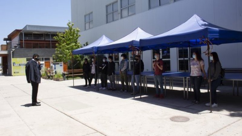 Estudiantes de primer año conocen por primera vez la sede regional en iniciativa “Acercamiento a la vida universitaria”