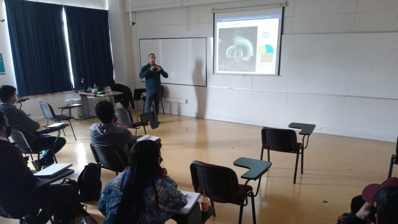 Estudiantes y egresados Finarq participaron en conferencia 