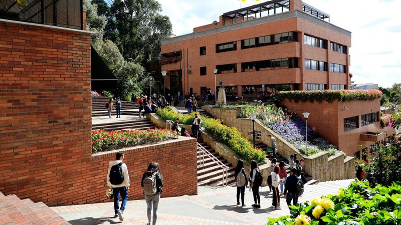 DRI felicita a estudiantes que se adjudicaron beca UAM