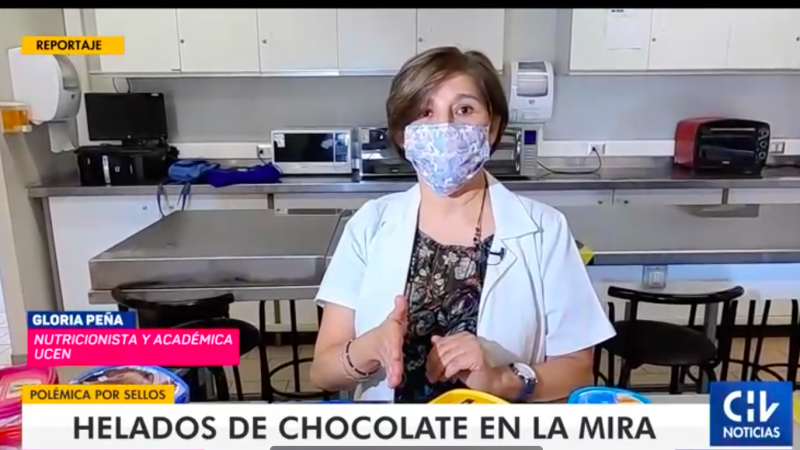 Académica de Nutrición Gloria Peña, abordó la importancia de los etiquetados en los alimentos.