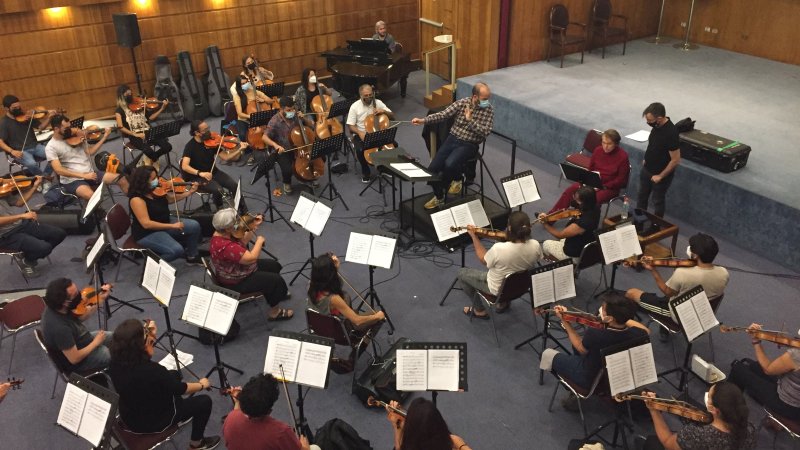 Orquesta Filarmónica de Chile preparó sus conciertos en la UCEN