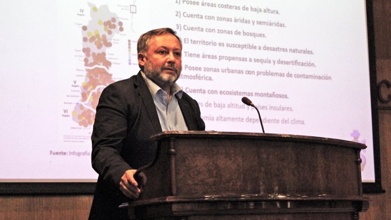 Subsecretario de Obras Públicas inauguró año académico 2022 de la Facultad de Ingeniería y Arquitectura