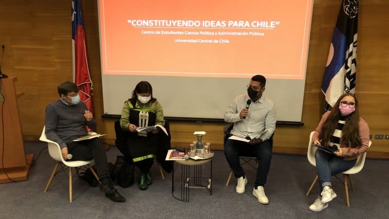 Estudiantes de Ciencia Política y Administración Pública organizaron conversatorio con convencionales Loncón y Stingo