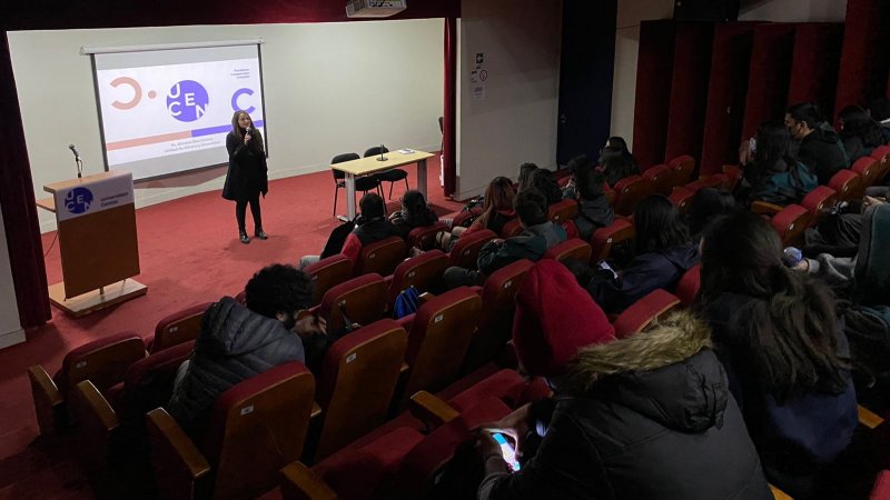 La UGD realizó un conversatorio con estudiantes secundarios