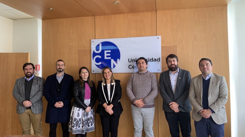 Representantes del Mineduc visitan la UCEN en el marco del proyecto «Democratización de la Internacionalización»