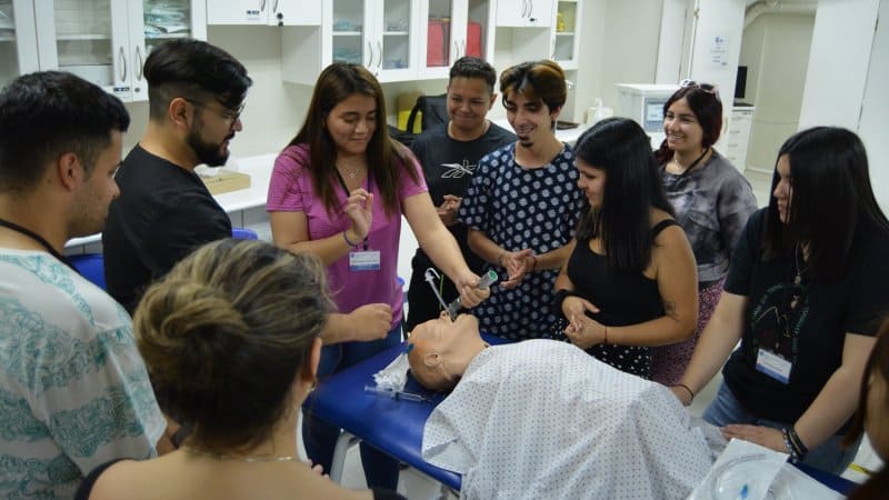 Kinesiología realizó primera Jornada Científica de la carrera en sede Santiago