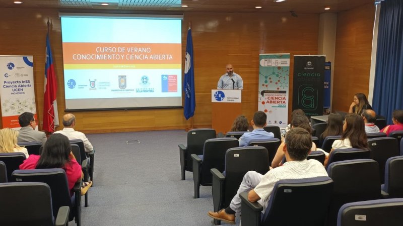 Comienza curso de verano de Conocimiento y Ciencia Abierta en UCEN