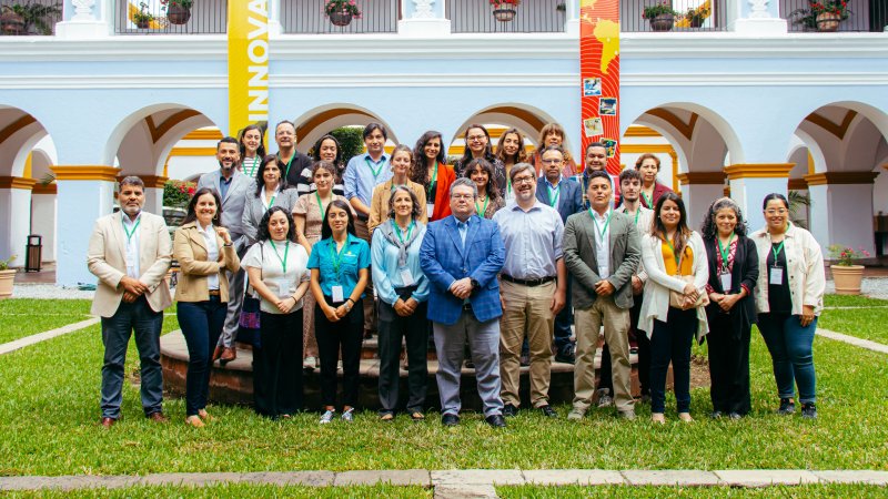 Director de la Escuela de Gobierno y Comunicaciones participó en encuentro sobre economía circular en Guatemala