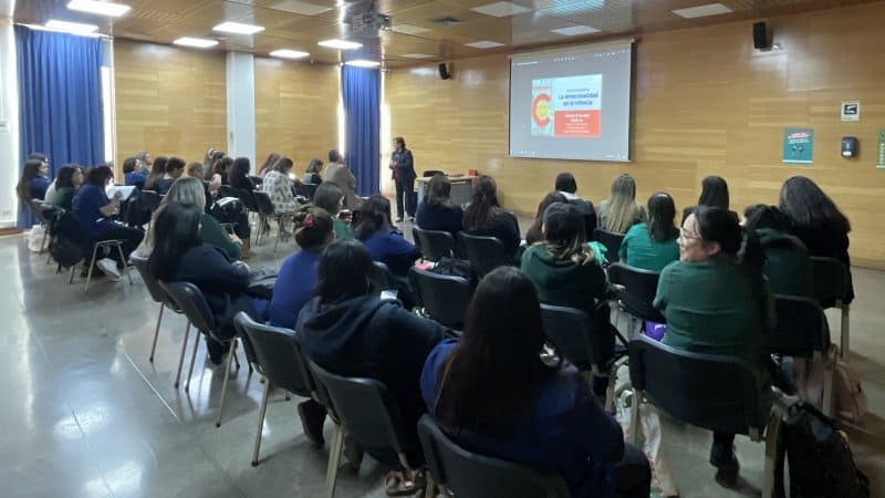 Educación Parvularia llamó a cuidar la emocionalidad en la infancia