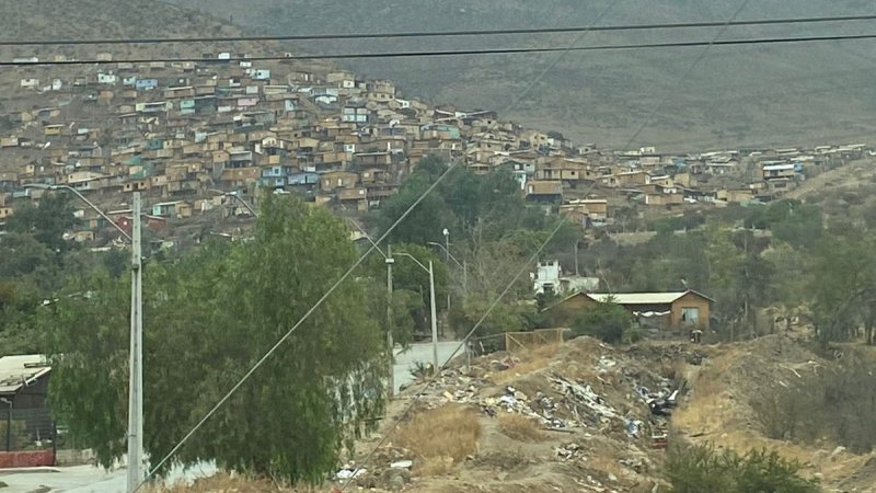 Estudiantes de Geología visitan y estudian campamento 