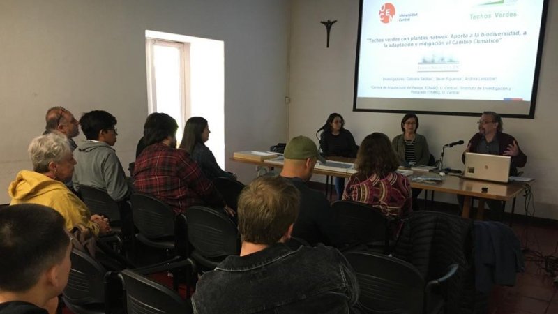 Académicos de Arquitectura del Paisaje exponen sobre Techos Verdes en seminario organizado por la ICHAP