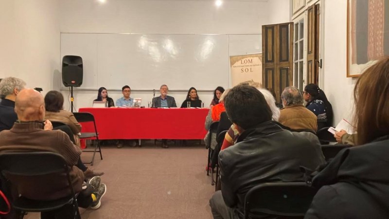 Dra. Ana López participó en presentación del libro «Historia de Chile. La construcción de una sociedad desigual»