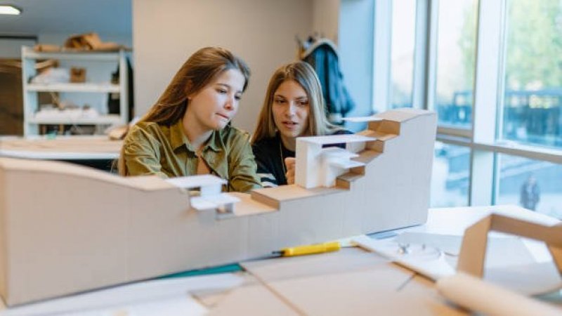 DAVE realiza taller de autocuidado para estudiantes de Arquitectura