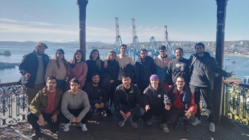 Puerto, paseos peatonales, playas y humedales: así fue la interesante salida a terreno de estudiantes de Ingeniería Civil en Obras Civiles