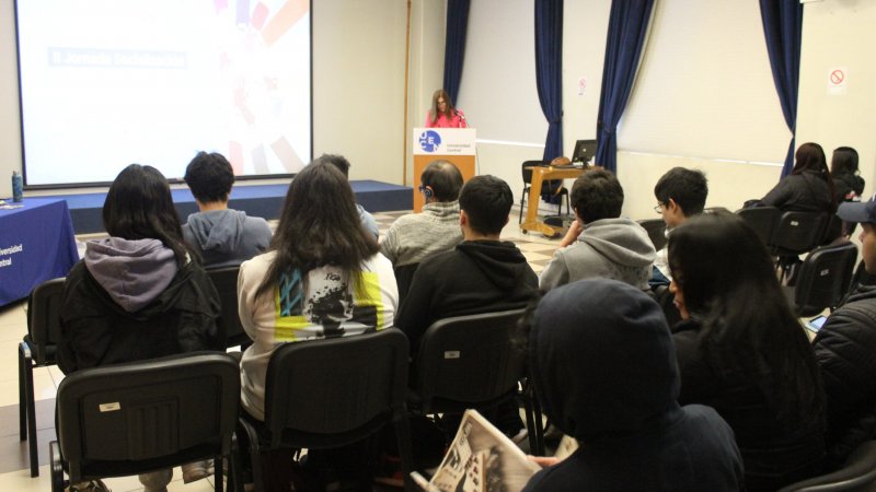 Estudiantes participan de la II Jornada de Socialización de Programa y Proyectos VCM de la Finarq