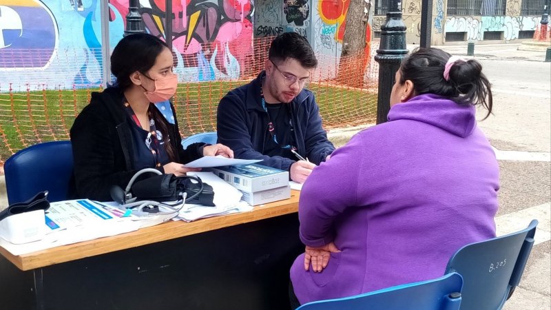 Estudiantes de Enfermería y Nutrición y Dietética realizan operativo de salud a comunidad de Parque Almagro