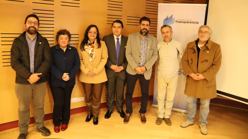 Investigadora de la FACDEH participa en seminario nacional sobre transparencia