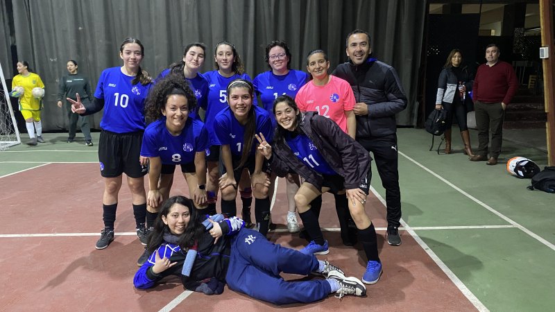 Sorprendente primer triunfo de la selección femenina de Futsal