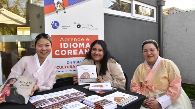 Cuentos de Invierno: Instituto Rey Sejong Santiago participó en festival literario infantil en Providencia